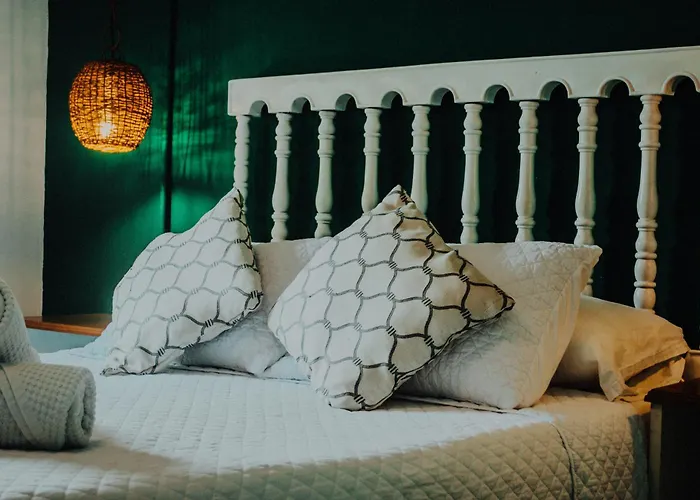 Selah Hotel & Coffee